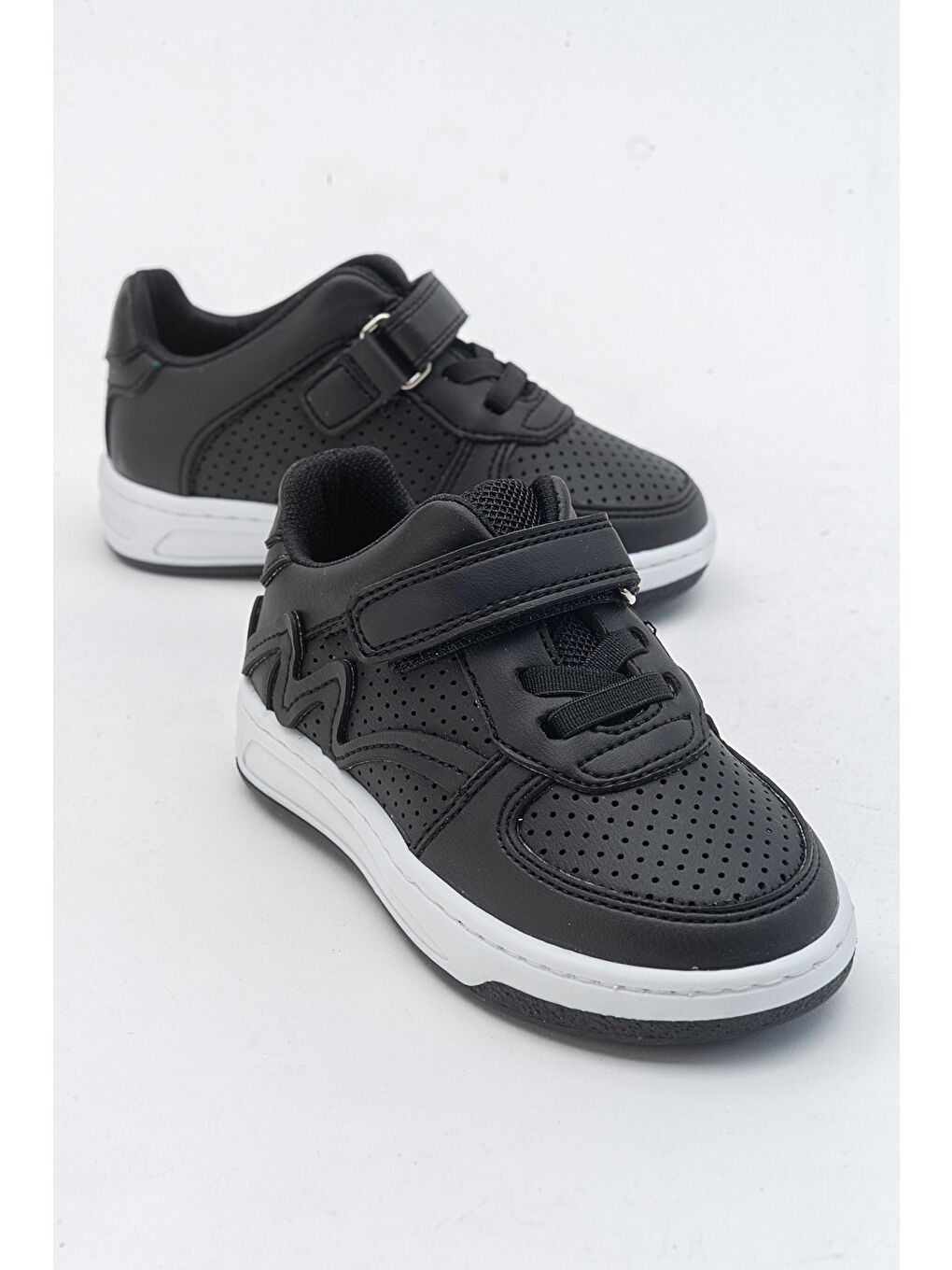 Erkek Çocuk Siyah Sneaker Ayakkabı