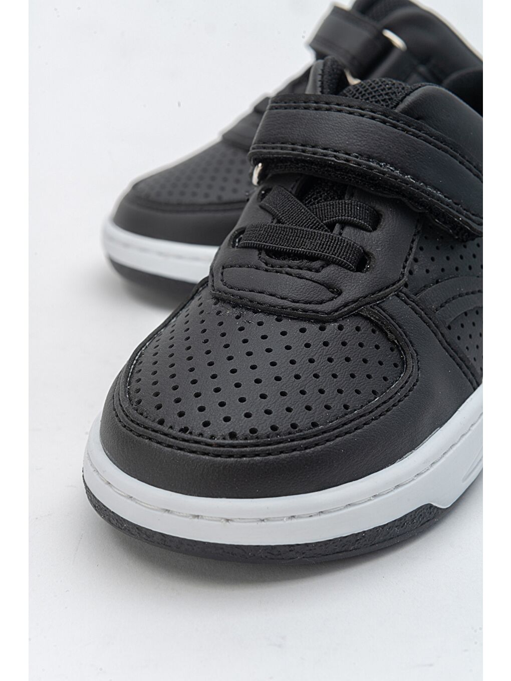 Erkek Çocuk Siyah Sneaker Ayakkabı-1