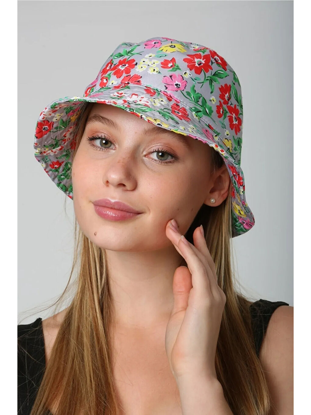 Beyaz Desenli Bucket Şapka RŞ-112 02 Gri Çiçek