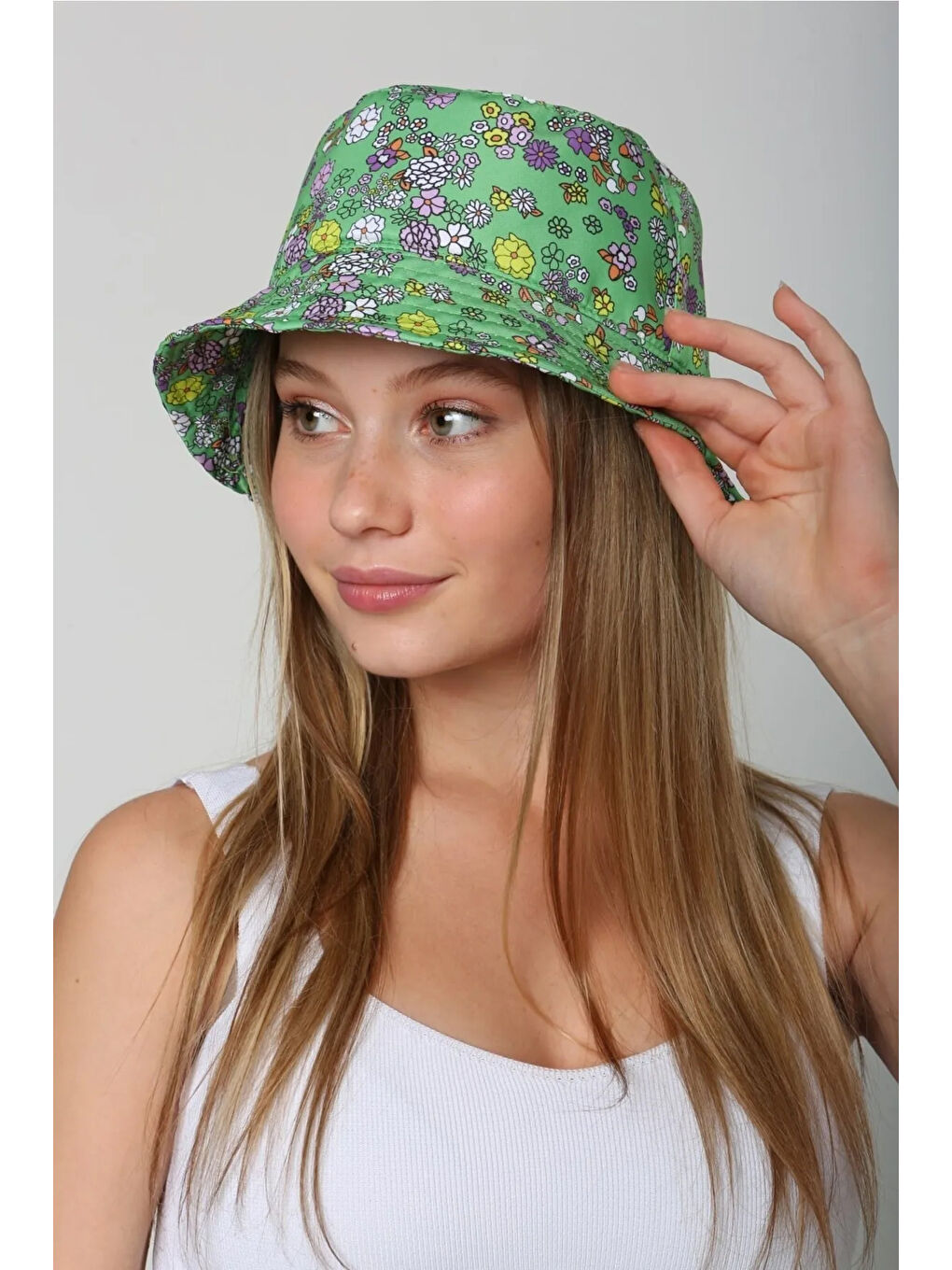 Beyaz Desenli Bucket Şapka RŞ-112 07 Yeşil Çiçek