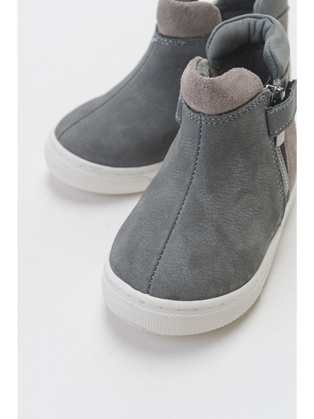 Erkek Çocuk Gri Hakiki Deri Çocuk Bot