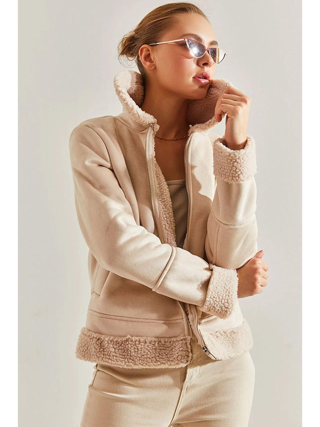 Bej Kadın Süet Peluş Mont