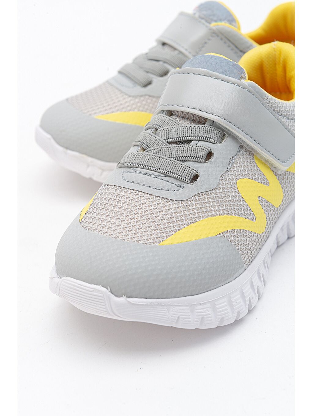 Erkek Çocuk Gri Hafif Spor Ayakkabı-1