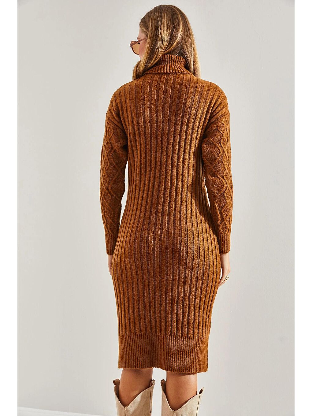 Kahverengi Kadın Saç Örgülü Balıkçı Yaka Triko Elbise-1