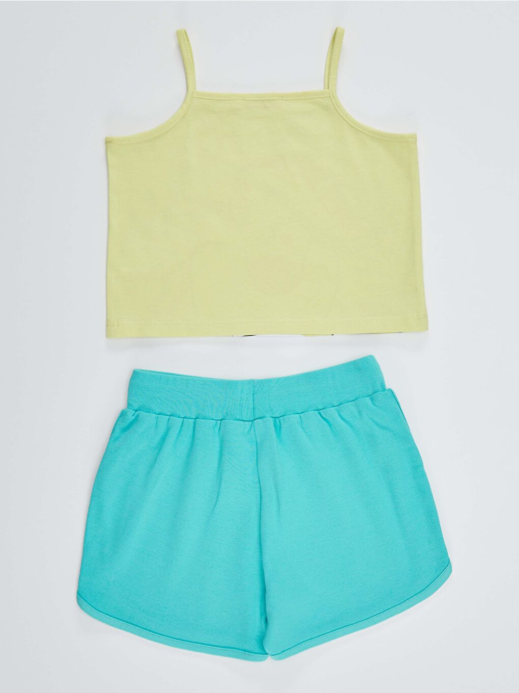 Yeşil Ormanda  Kız Çocuk Tişört Şort Takım-3