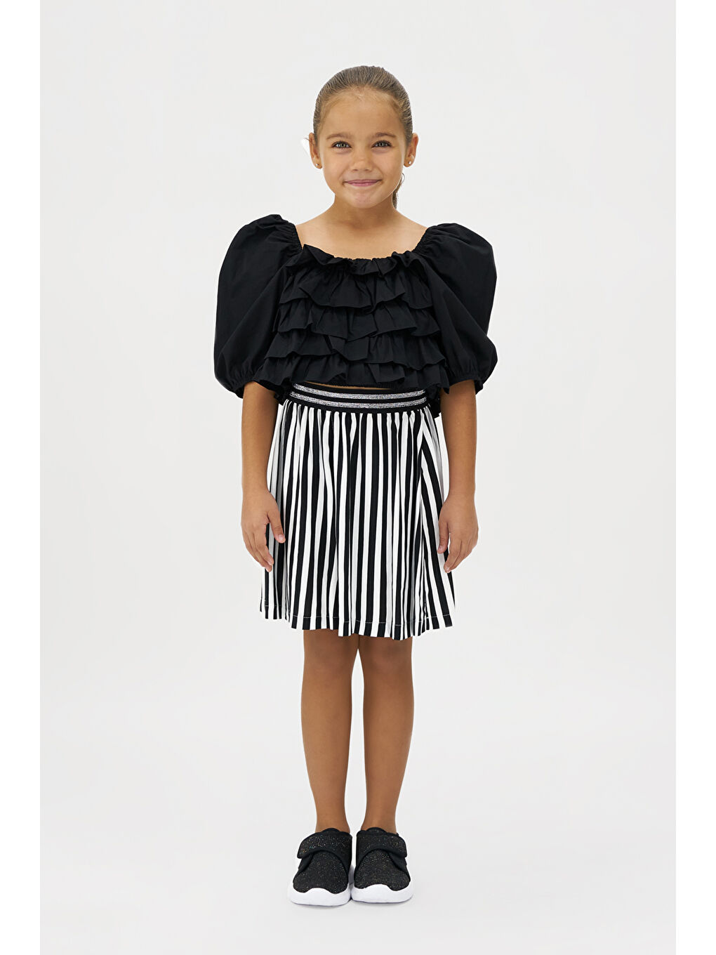 Kız Çocuk Fırfırlı Poplin Siyah Bluz
