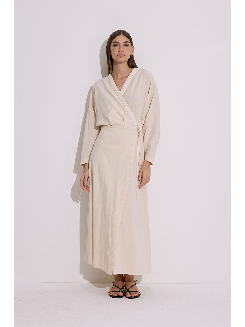 Karışık Dokulu Kruvaze Kapamalı Elbise Natural-1