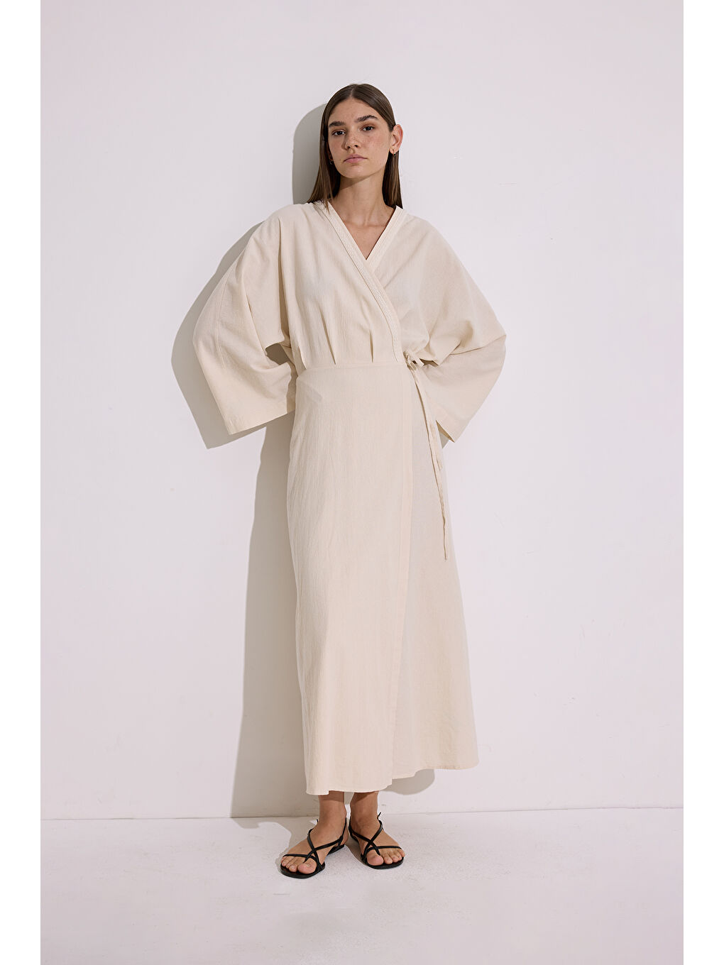 Karışık Dokulu Kruvaze Kapamalı Elbise Natural-3