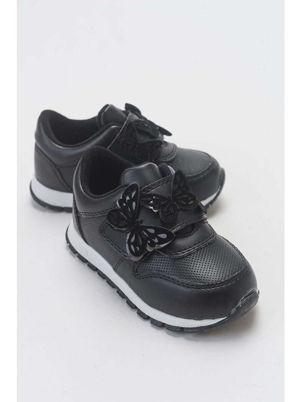 Kız Çocuk Siyah Suni Deri Günlük Çocuk Ayakkabı-1