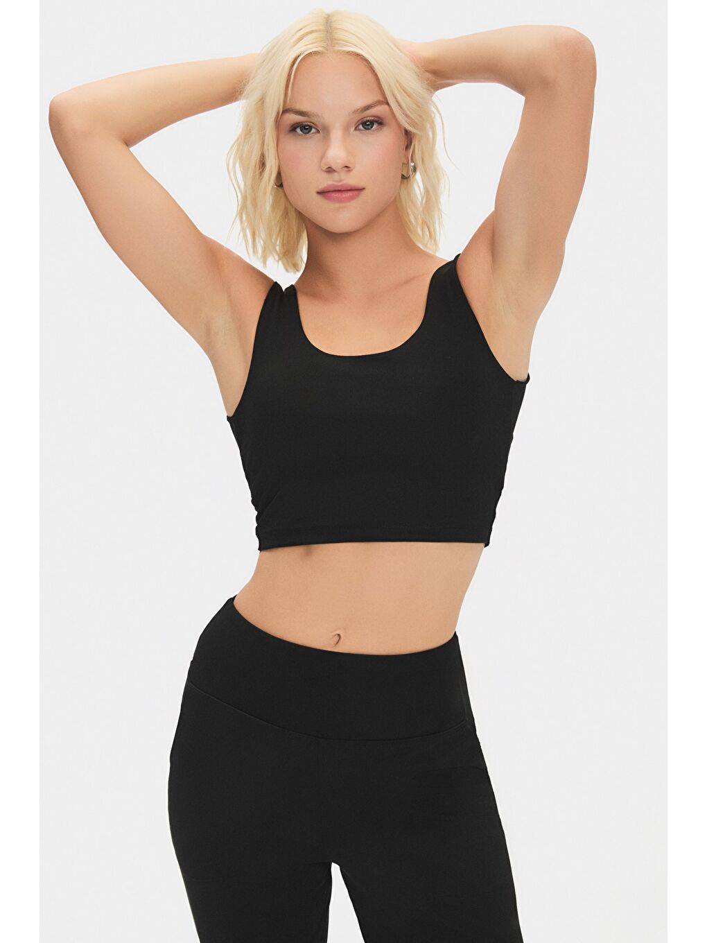 Kadın Siyah Hafif Destekli Sırt Detaylı Kaplı Spor Sütyeni-2