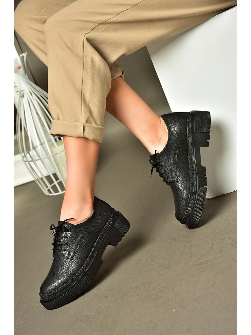 R2947770 Siyah Günlük Kadın Ayakkabı-1