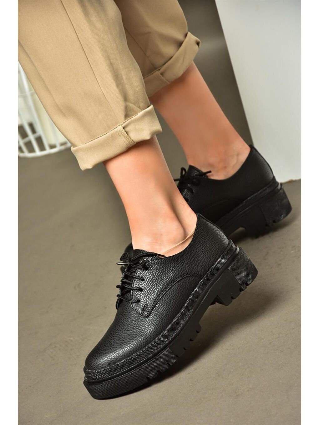 R2947770 Siyah Günlük Kadın Ayakkabı-3