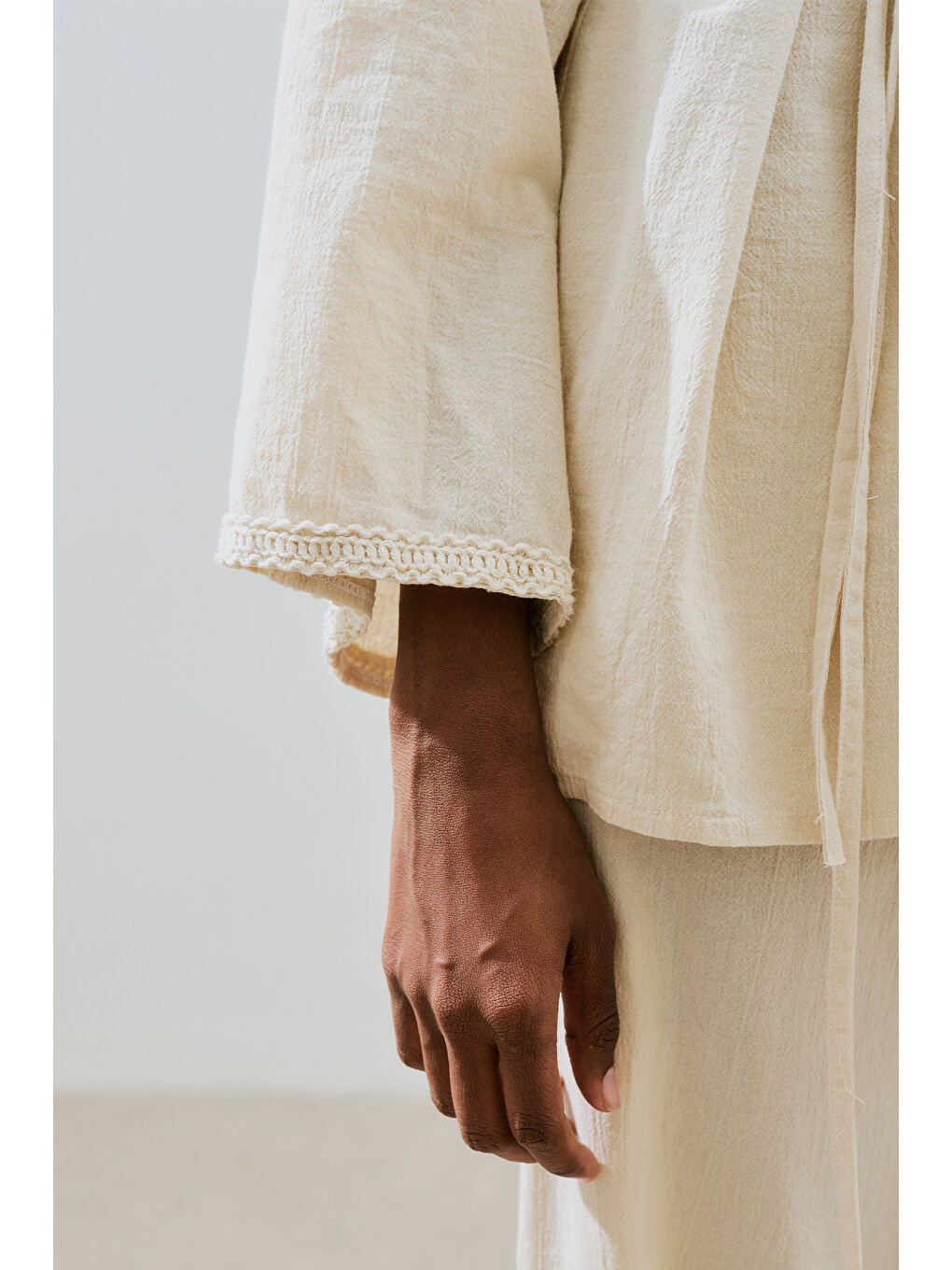 Bej Dokulu İşlemeli Gömlek Natural-5