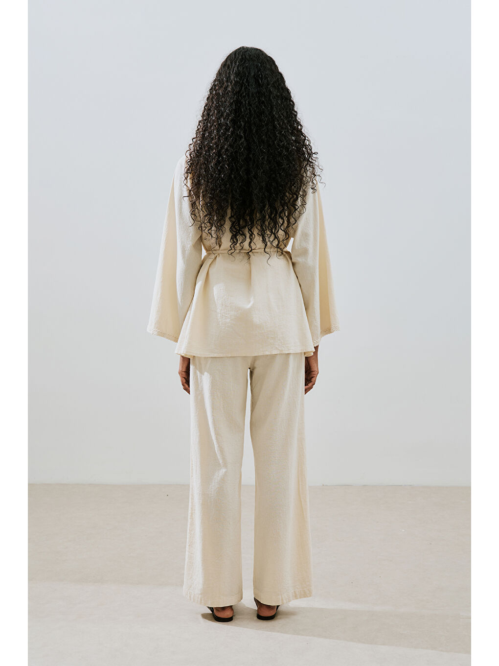 Bej Dokulu İşlemeli Gömlek Natural-6