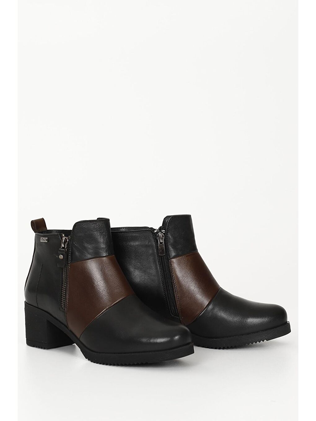 Bordo BORDO  Hakiki Deri Yuvarlak Burun Kauçuk Taban Topuklu Fermuarlı Kadın Günlük Bot 58461