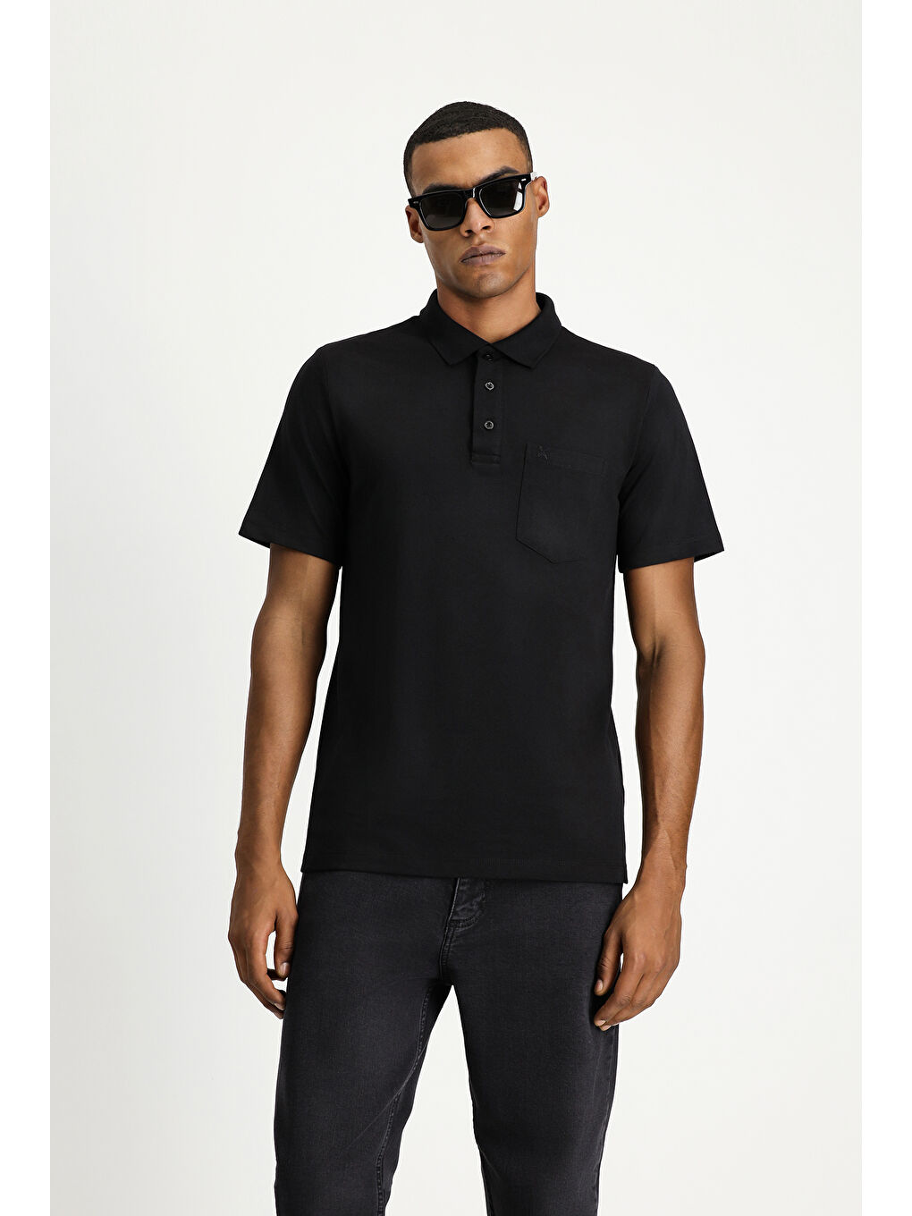 Siyah Regular Fit Pamuklu Nakışlı Cepli Polo Yaka Büyük Beden Tişört-2