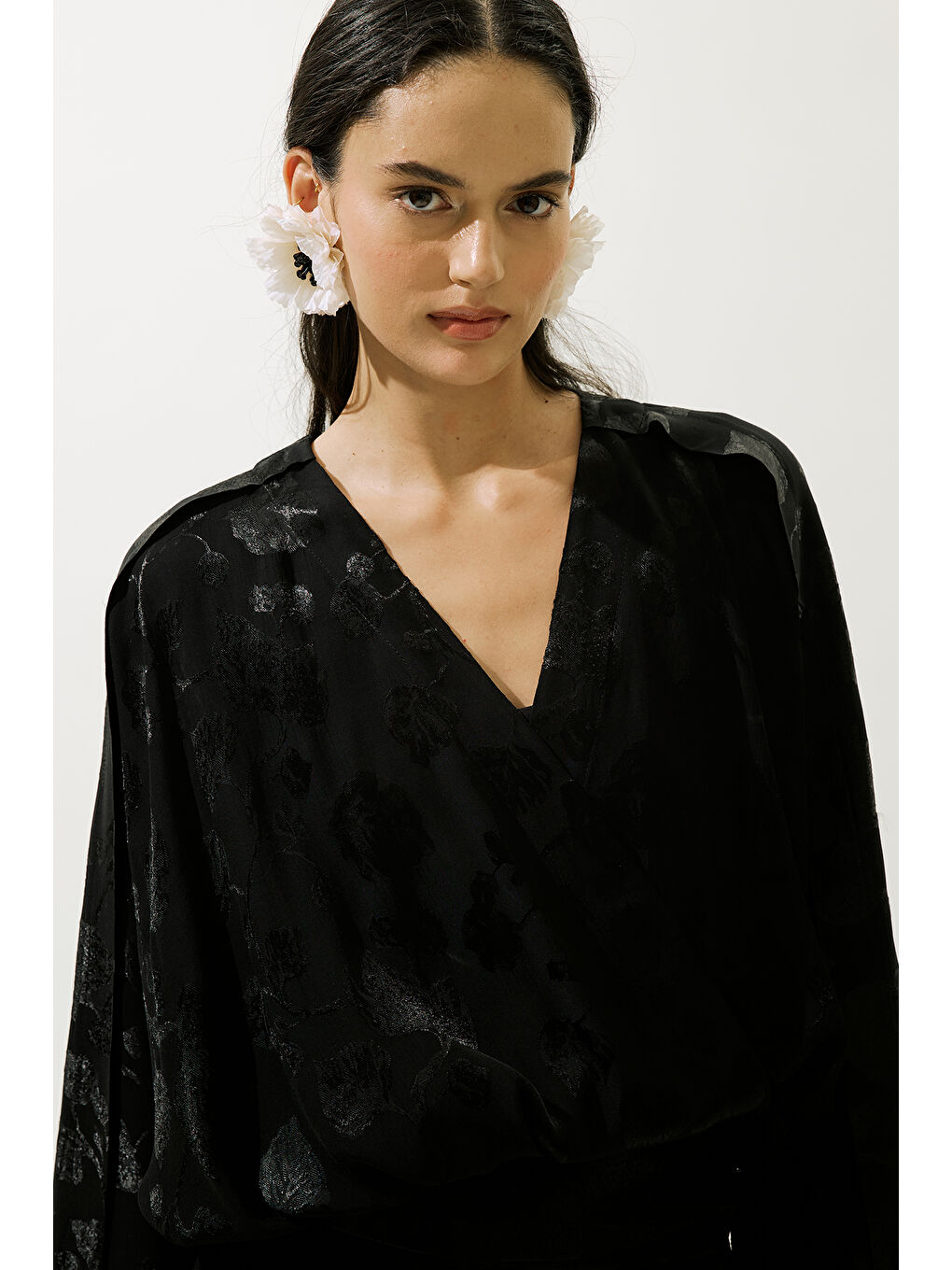 Jakarlı Saten Kimono Siyah-4