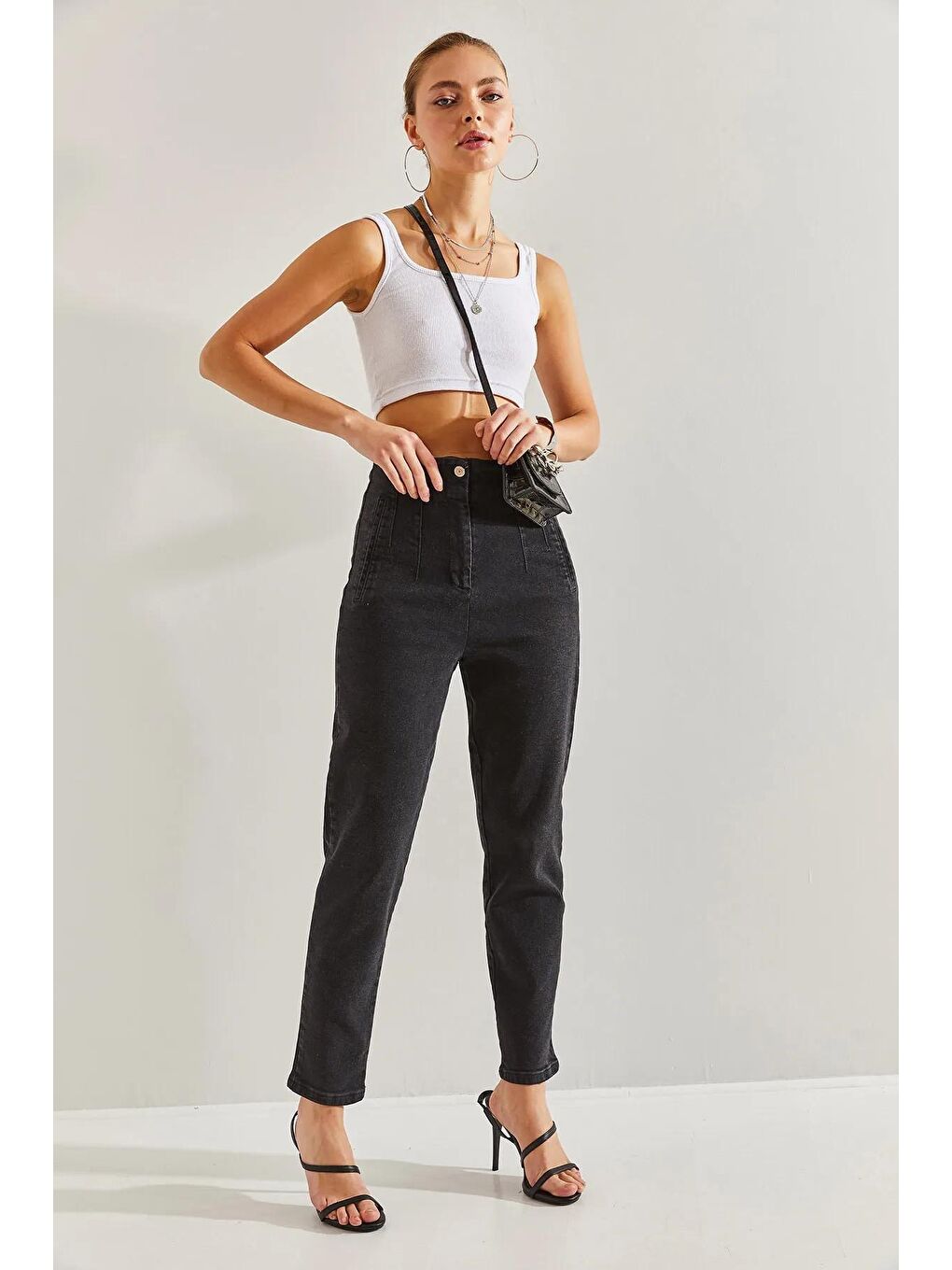 Siyah Kadın Pileli Elastanlı Kemersiz Pantolon-3