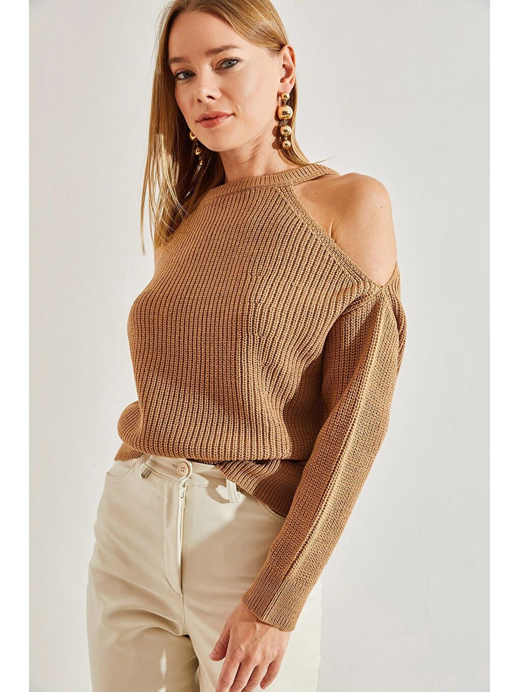 Bej Kadın Omuz Dekolteli Triko Kazak-1