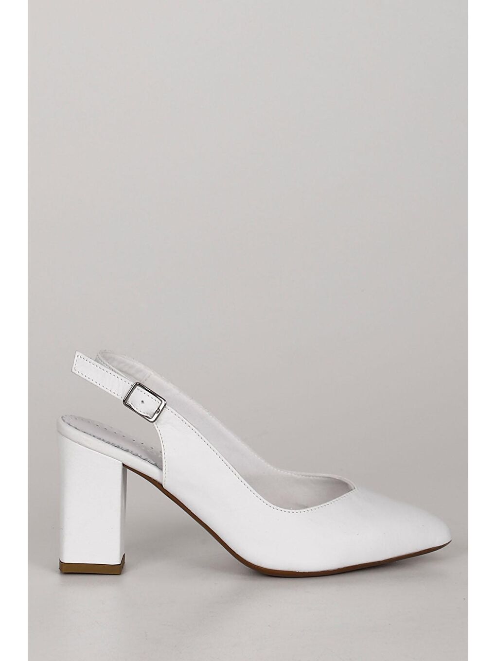 Beyaz BEYAZ  Hakiki Deri Sivri Burun Yüksek Kalın Topuklu Arkası Açık Kadın Yazlık Ayakkabı 24174-3