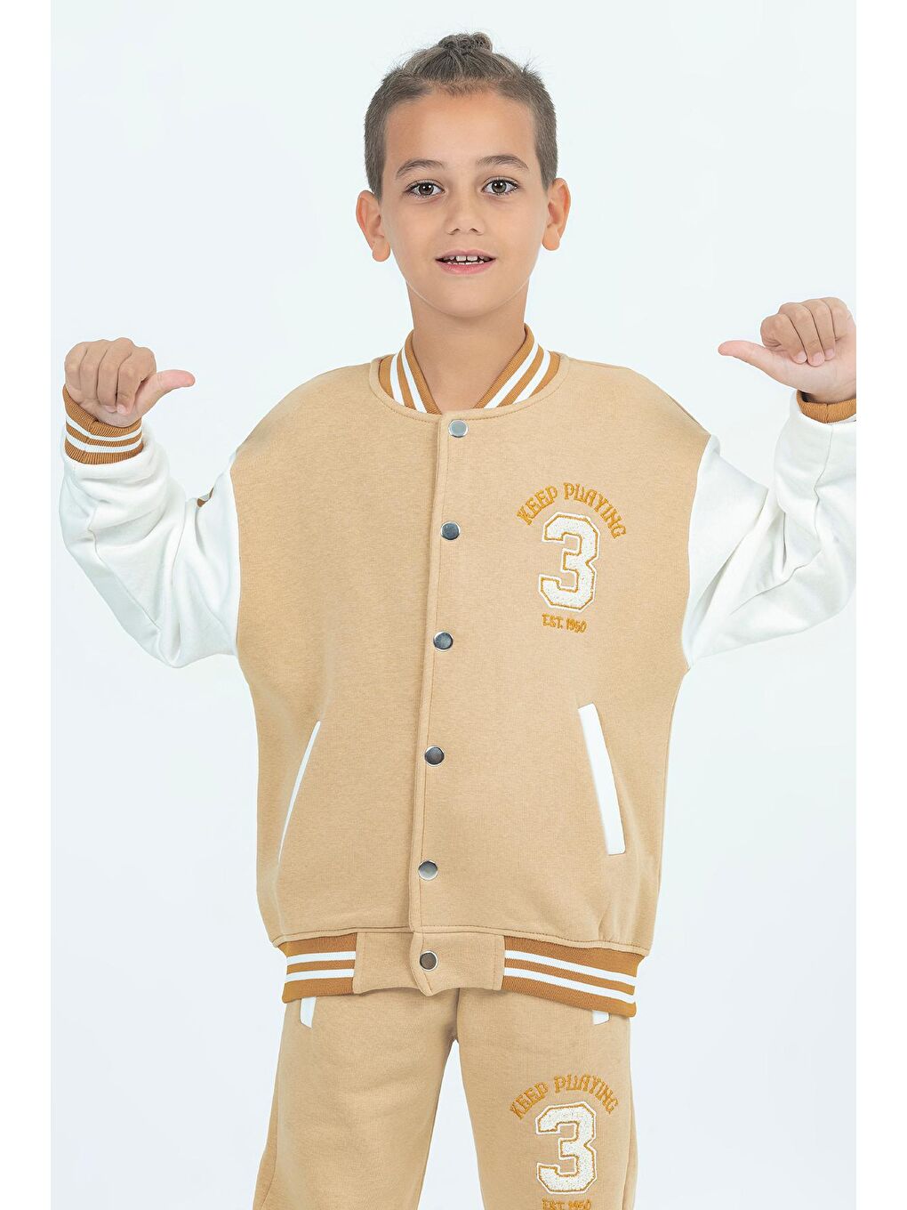 Kahverengi Champions Yazılı Kolej Ceketli Erkek Çocuk Takım 16728-3