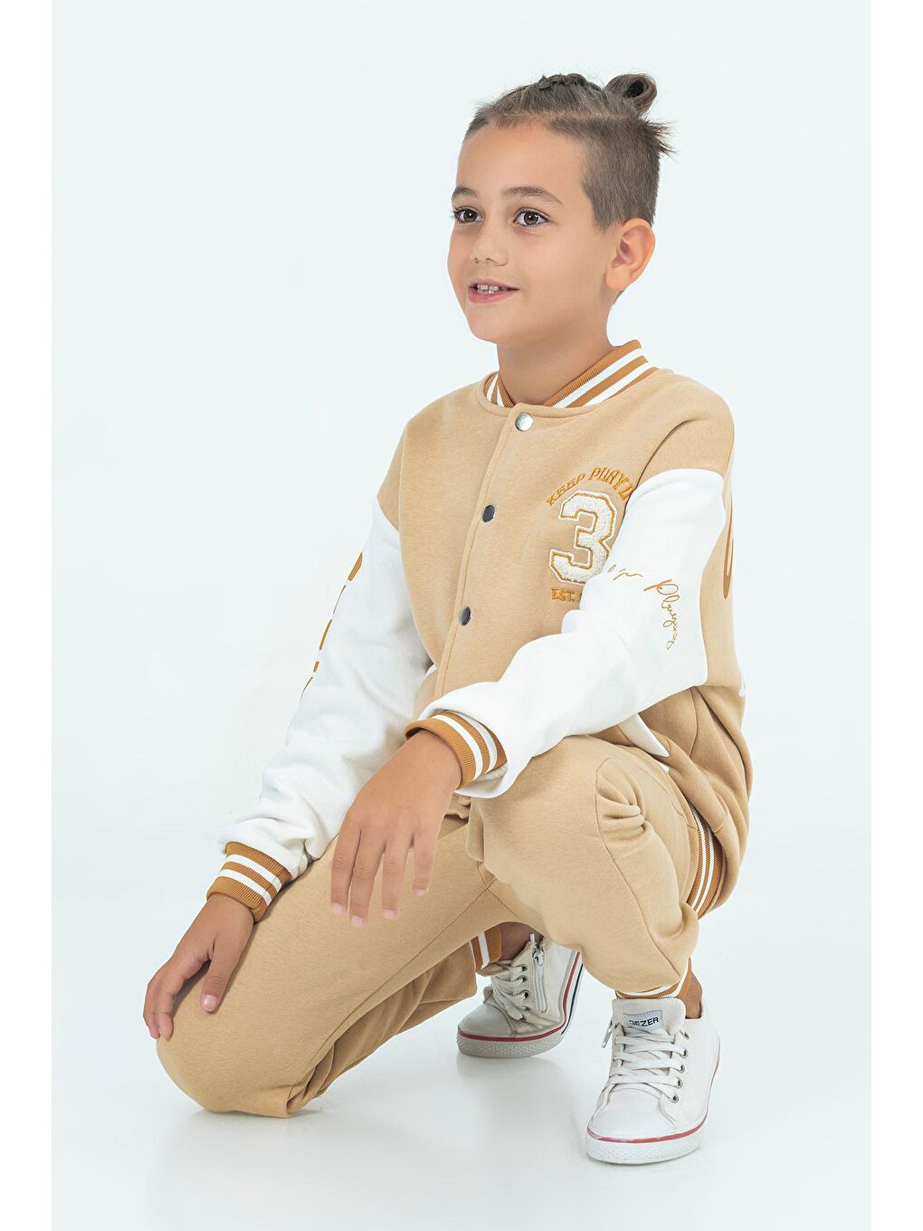 Kahverengi Champions Yazılı Kolej Ceketli Erkek Çocuk Takım 16728-4