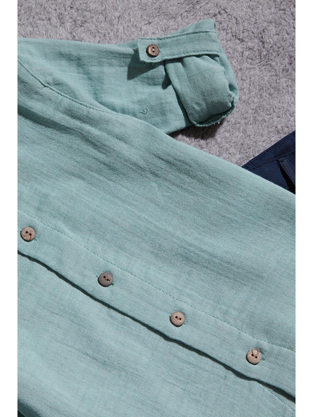 Yeşil Gömlekli Erkek Çocuk Takım Elbise 15434-3