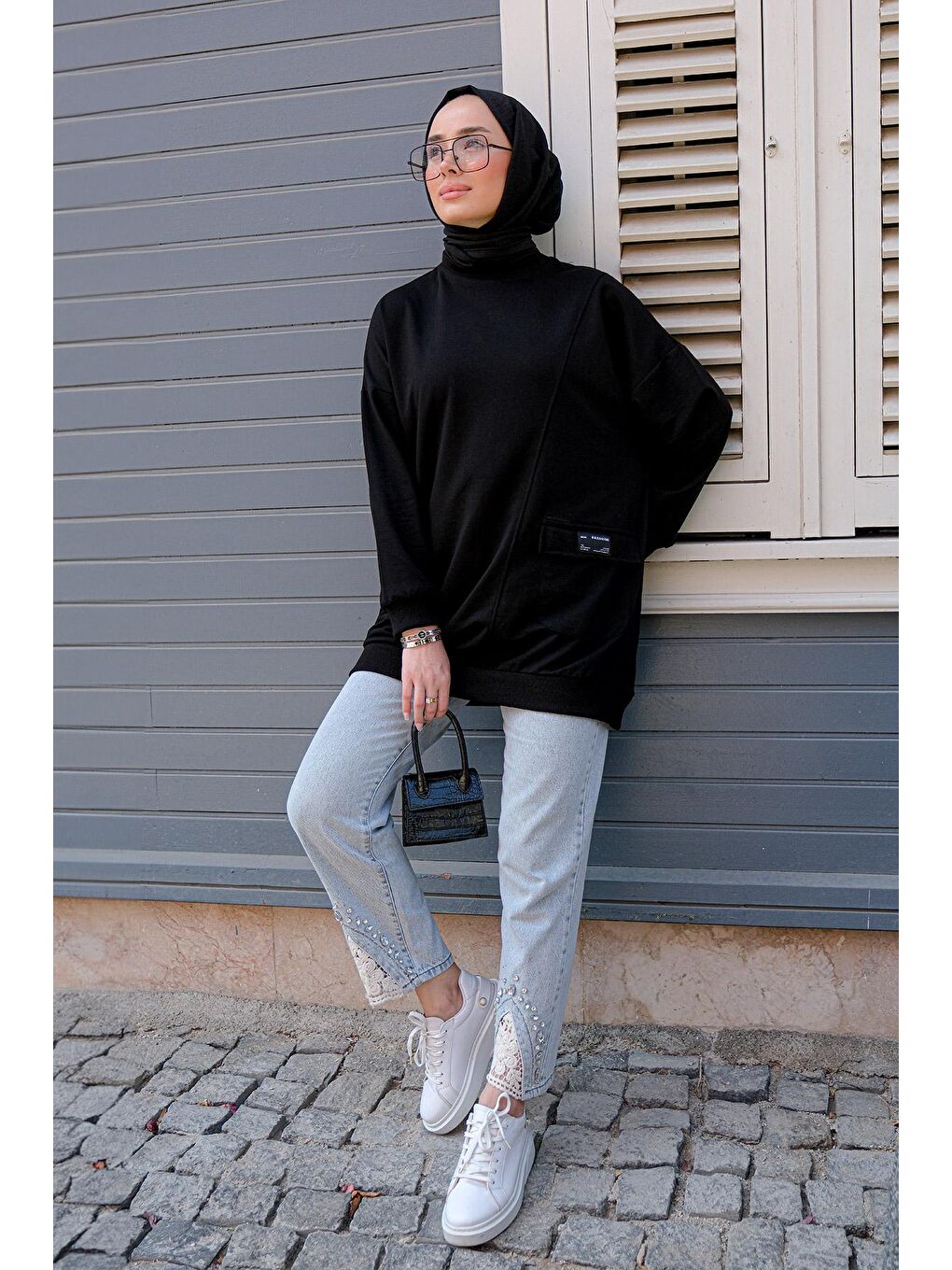 İki İplik Cepli Armalı Tunik Siyah-2