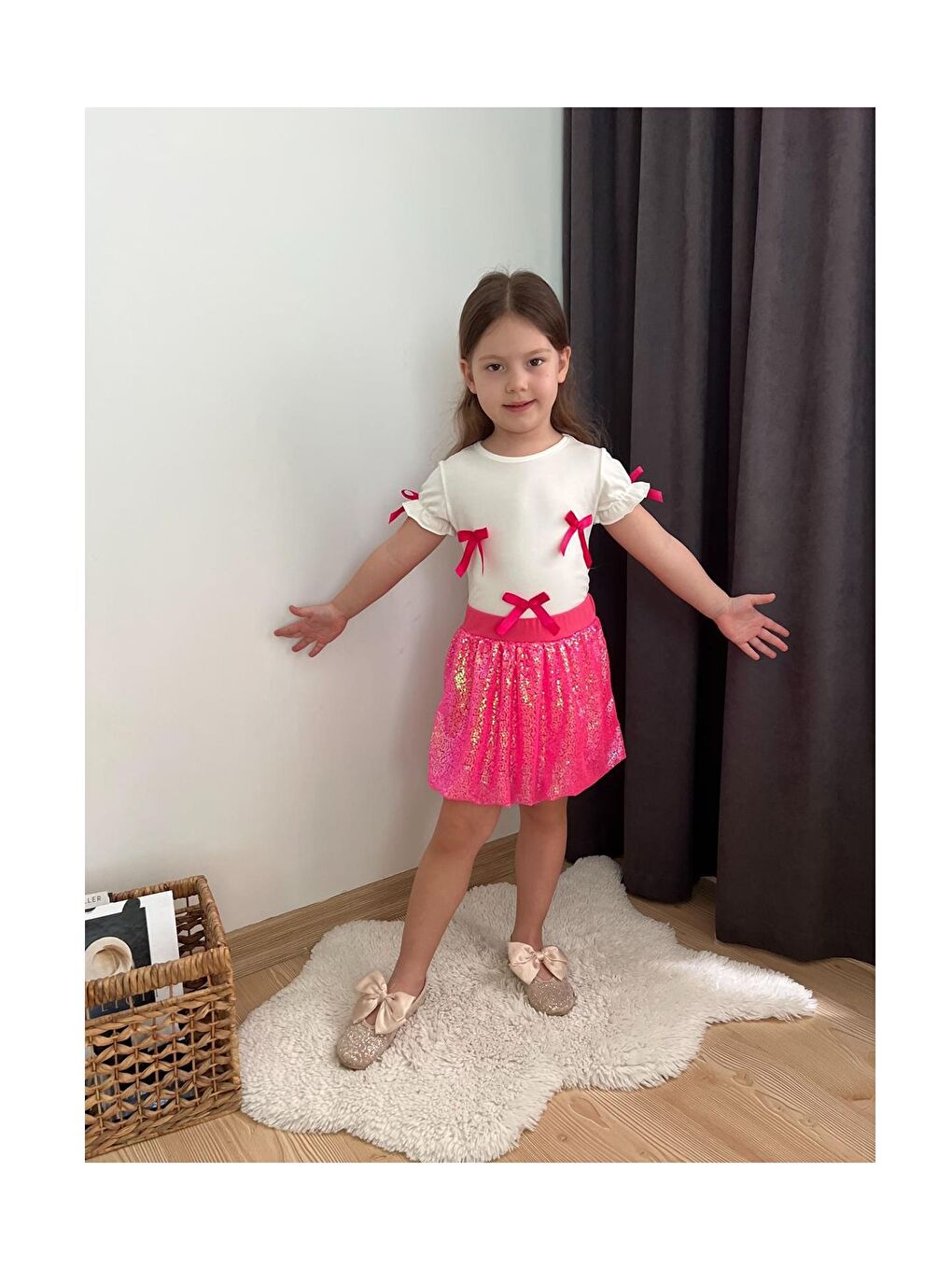 Beyaz Pullu Etek Fiyonk Detaylı 2li Takım-1