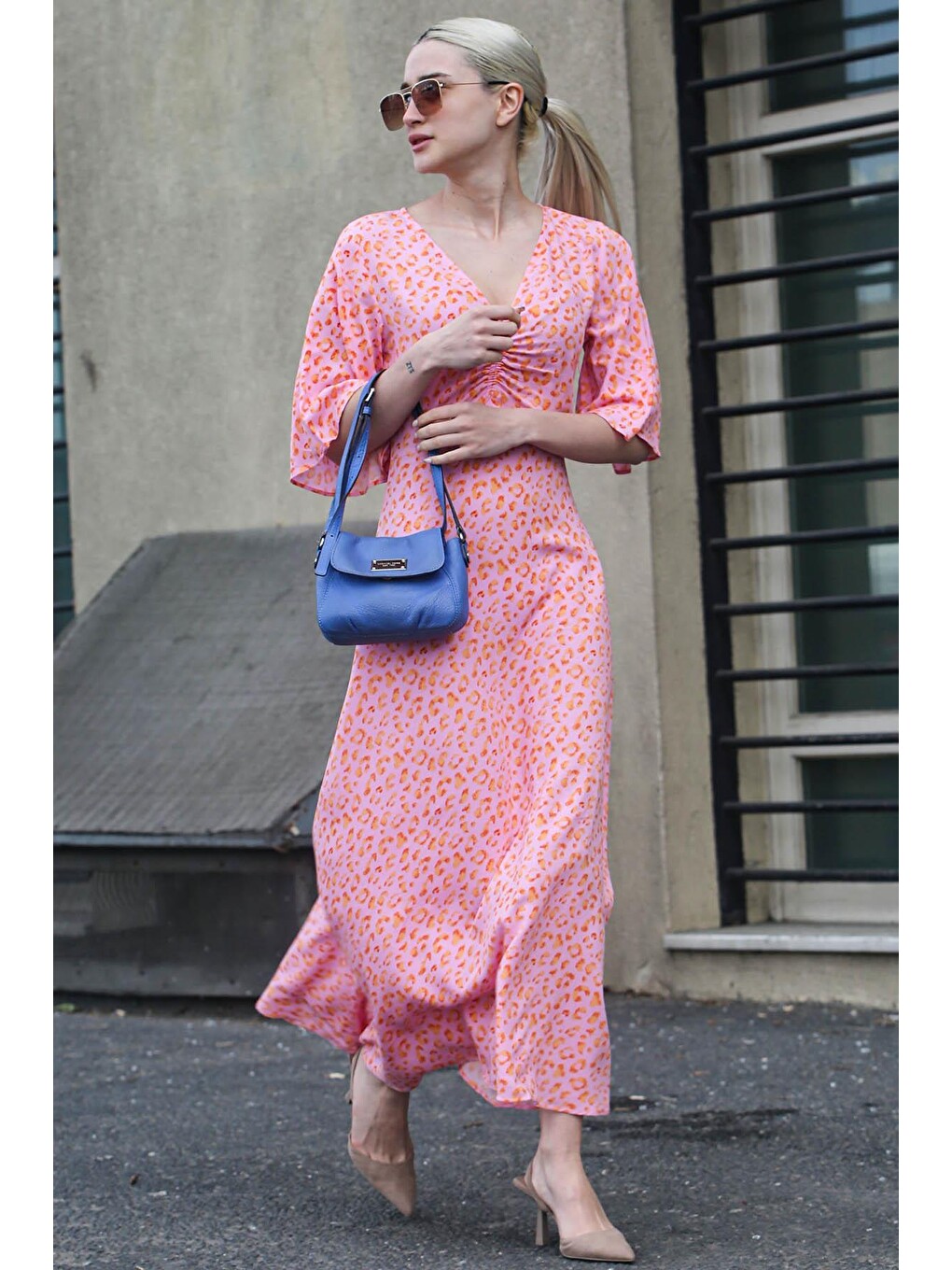 Pembe Desenli V Yaka Midi Elbise Mg1797-1