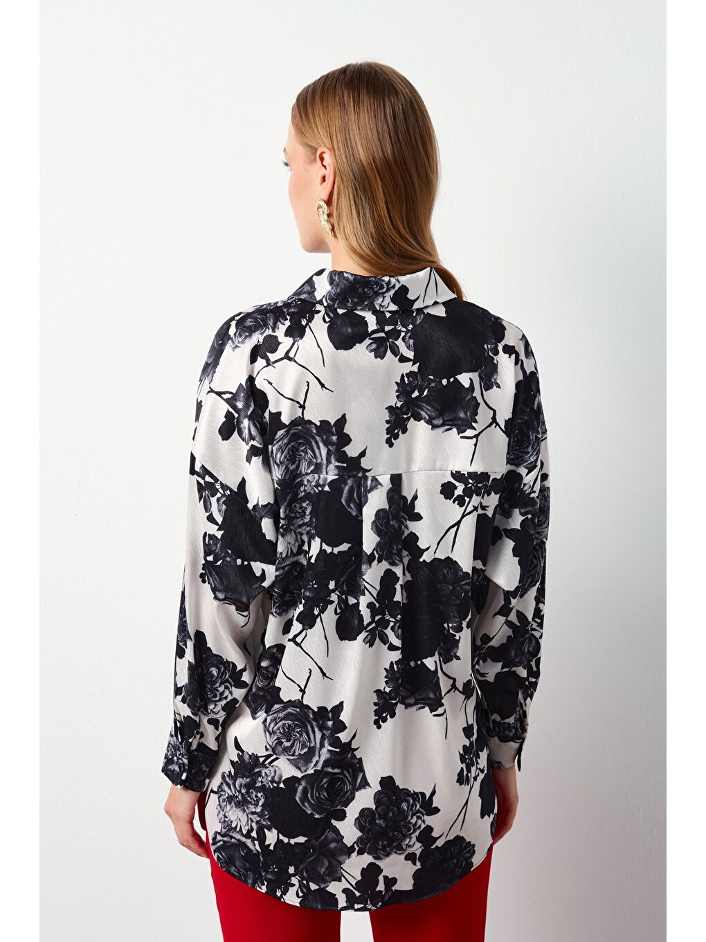 Çiçek Desenli Salaş Gömlek - Siyah-6