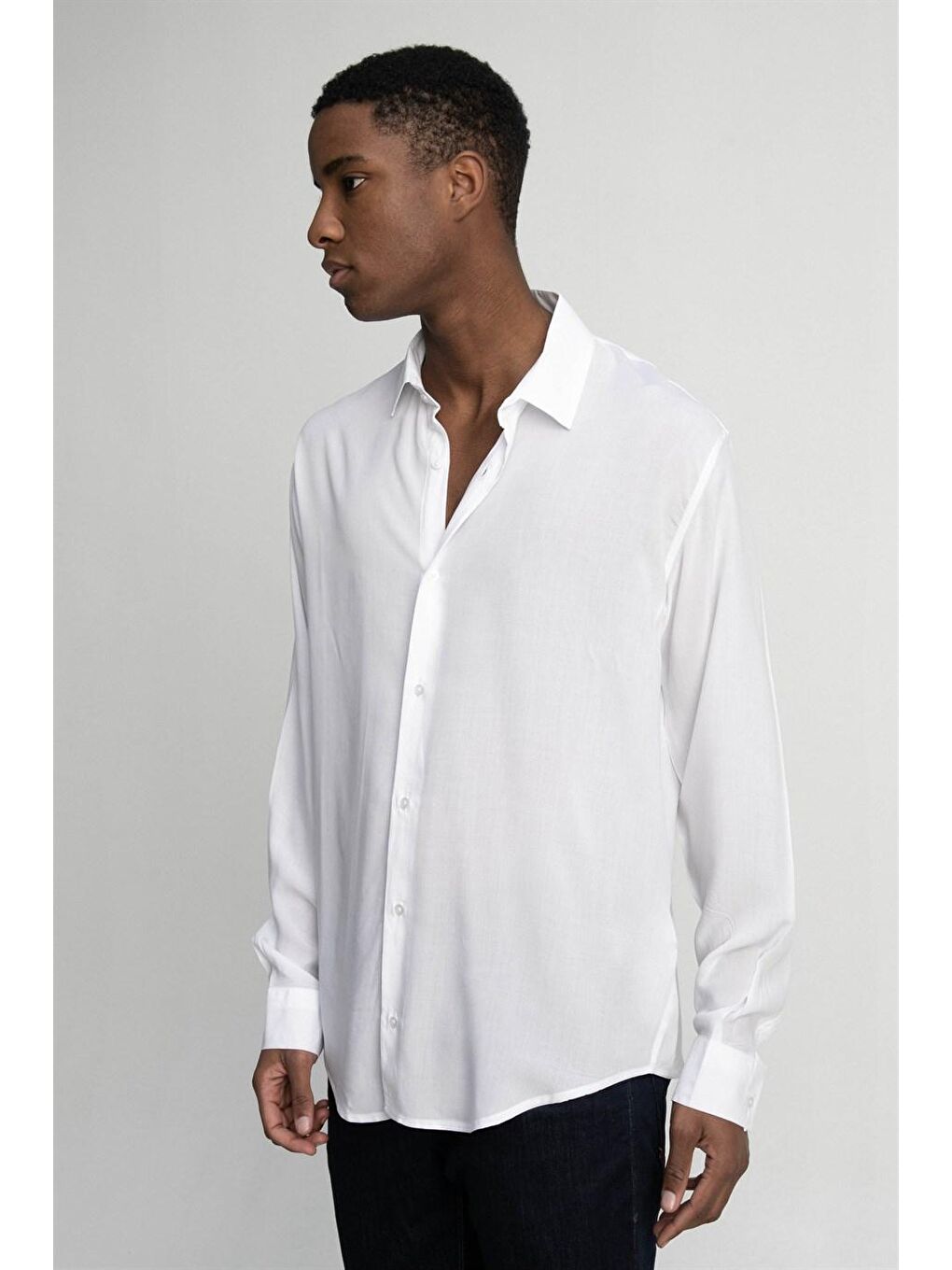 Beyaz Tudors Relax Fit Vual Viskon Premium Kumaş Spor Yaka Erkek Gömlek-1