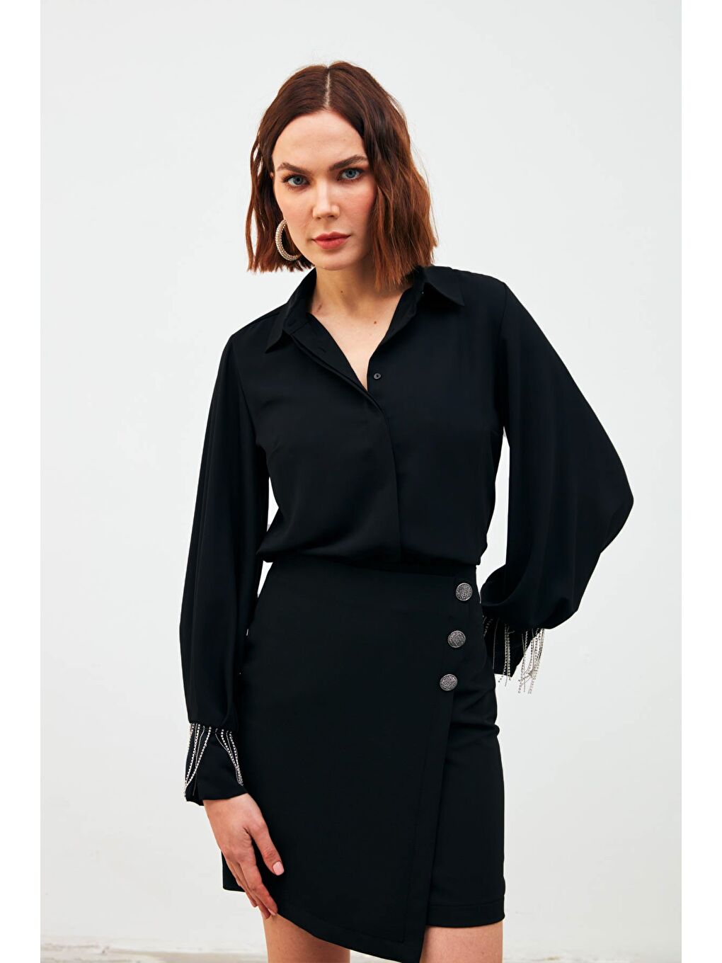Manşetleri Aksesuarlı Gömlek - Siyah-4