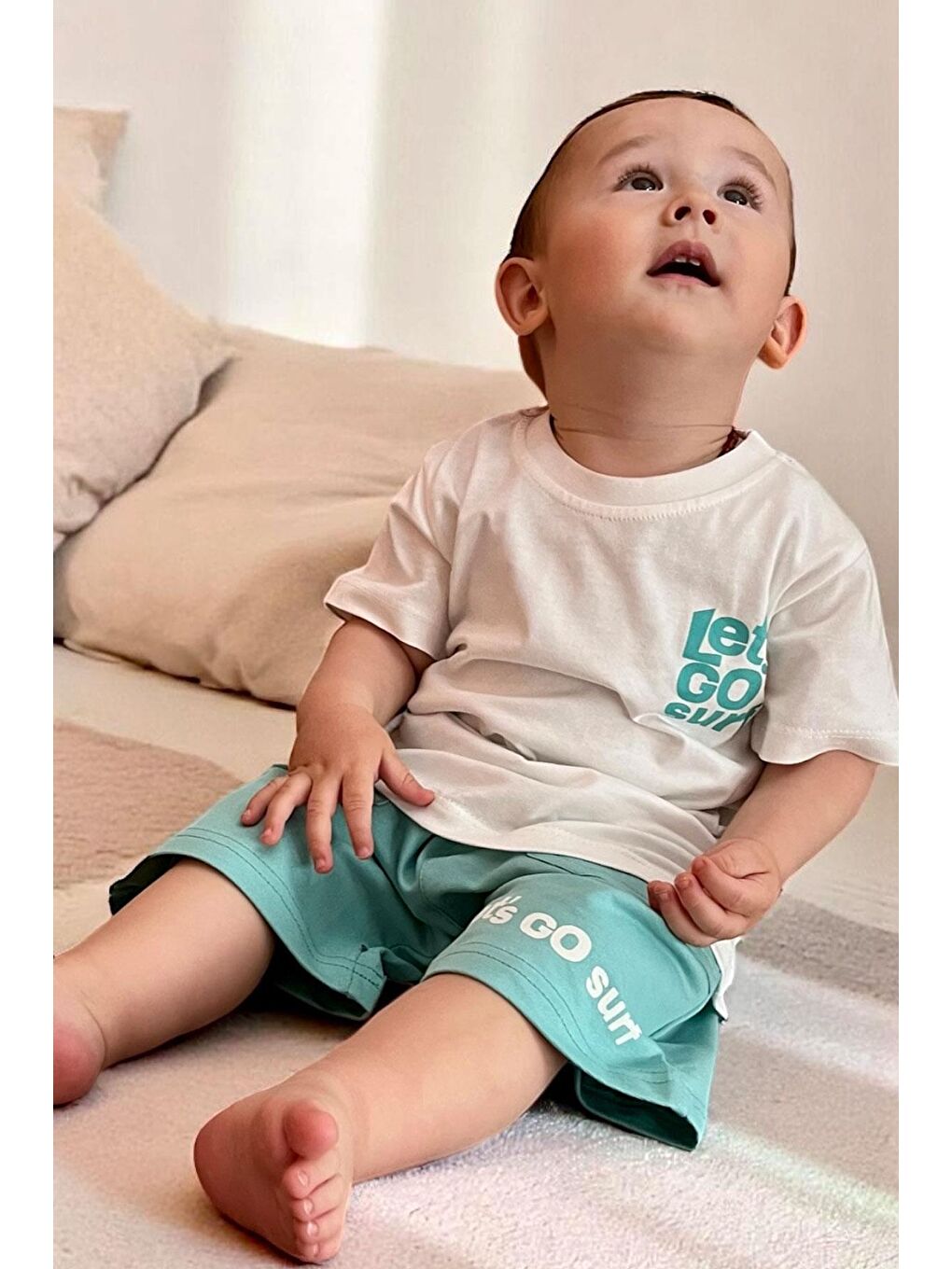 Erkek Çocuk Şortlu Takım Sırt Kısmı Sörfçü Dinozor Baskılı Ekru (3-6 Yaş)-3