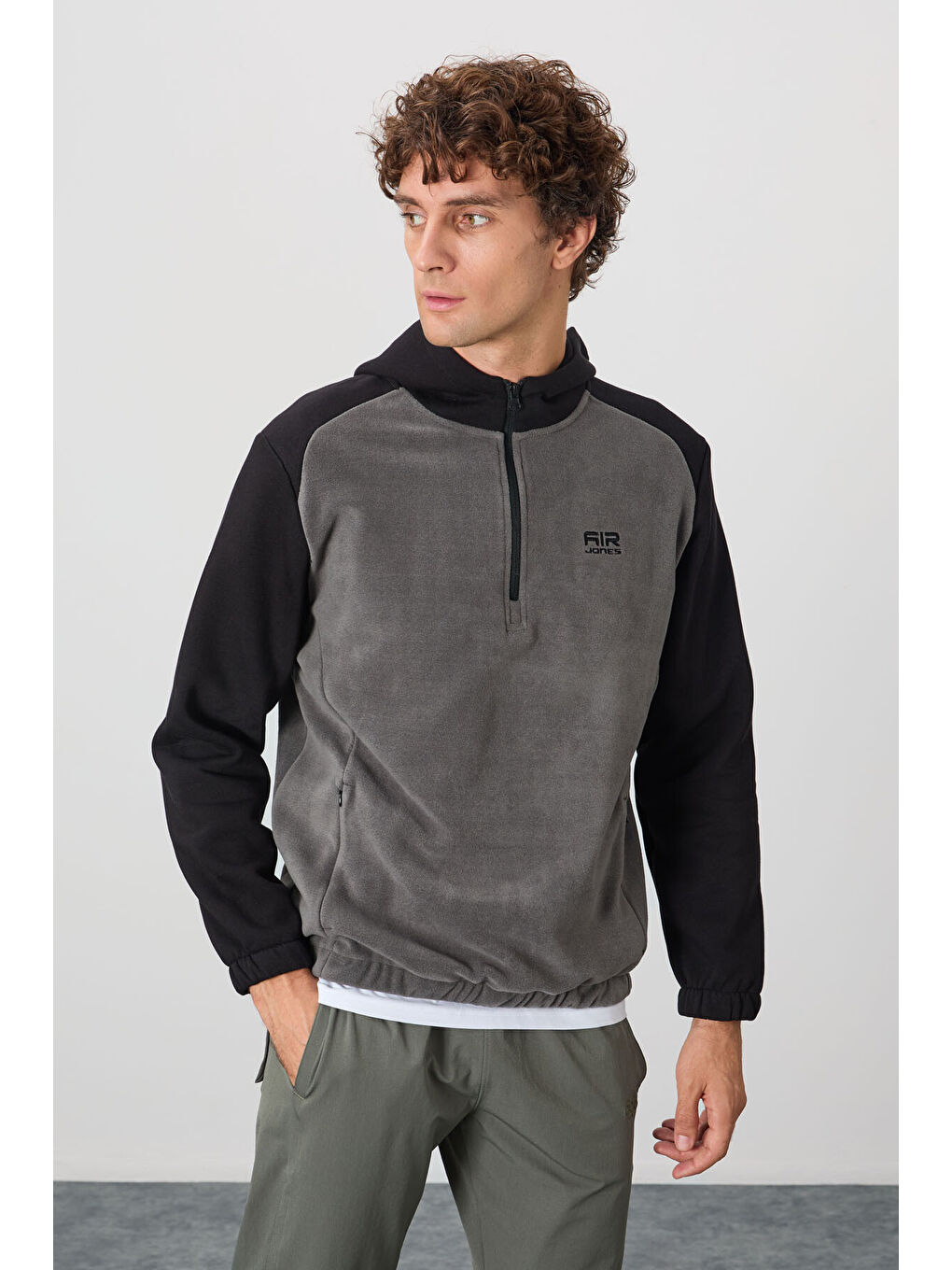 Koyu Gri Yarım Fermuarlı Kapüşonlu Renk Bloklu Standart Kalıp  Polar Erkek Hoodie - 88300