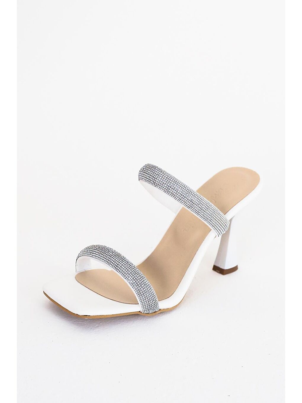 Beyaz Kadeh Topuk Kalın Bant Taşlı Kadın Topuklu Ayakkabı 009-25-23-3