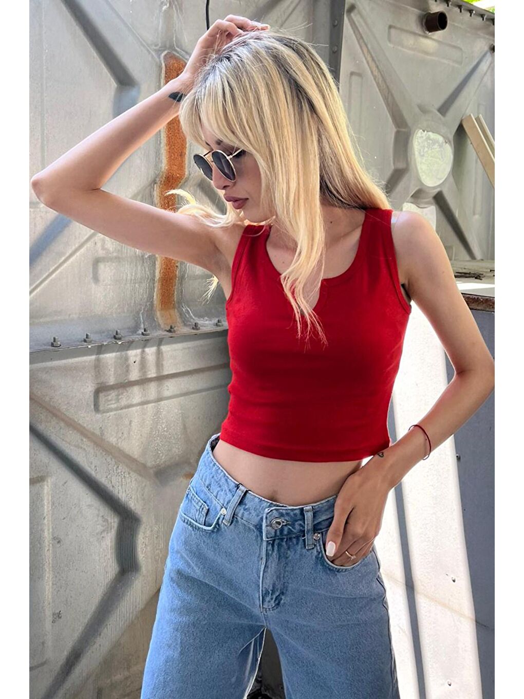 Önü Detaylı Kırmızı Crop Top Mg362