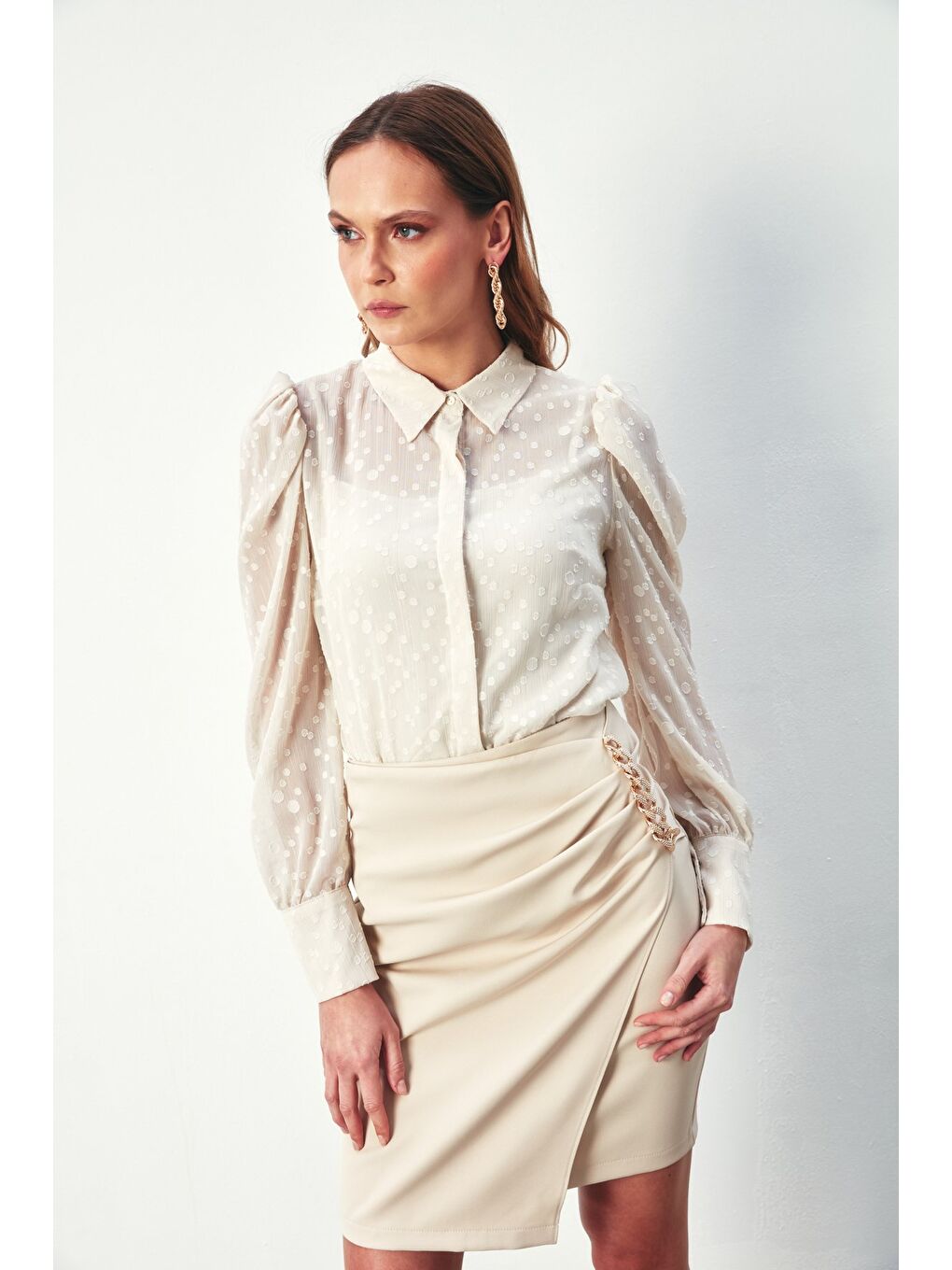 Bej Puantiye Dokulu Gömlek - Taş-2