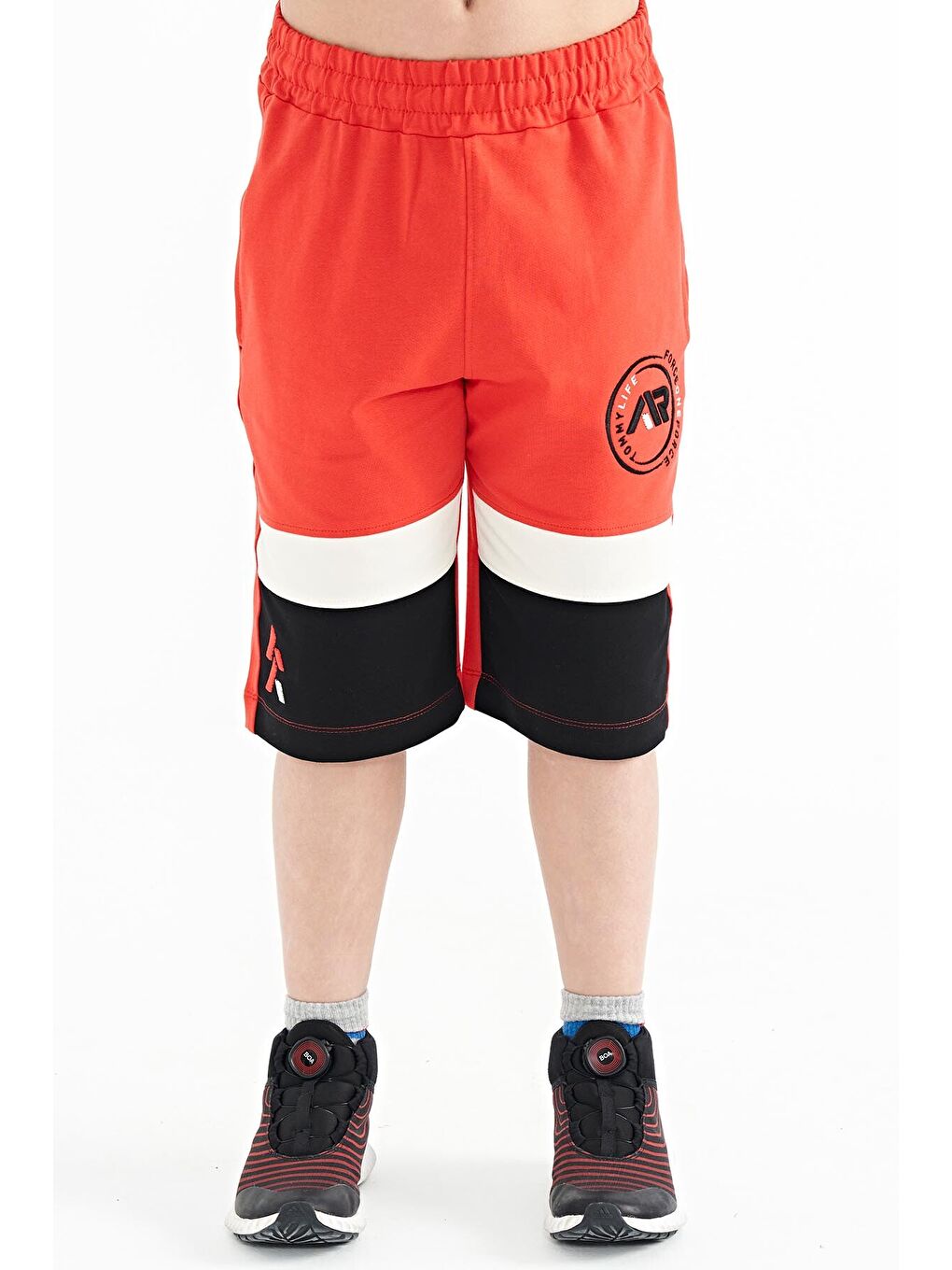 Kırmızı Fiesta Renkli Baskılı Bağcıklı Nakış Detaylı Standart Kalıp Erkek Çocuk Şort - 11129-1