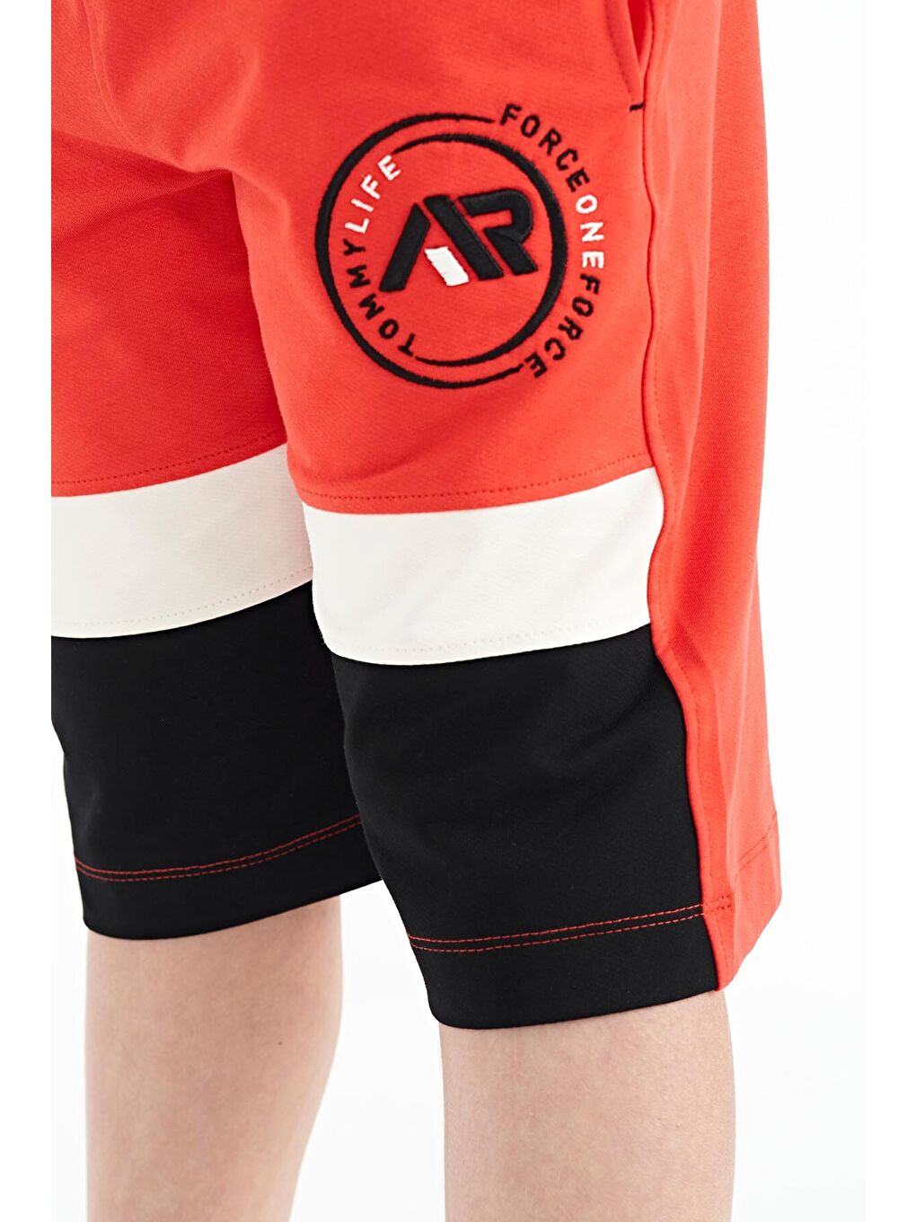 Kırmızı Fiesta Renkli Baskılı Bağcıklı Nakış Detaylı Standart Kalıp Erkek Çocuk Şort - 11129-4