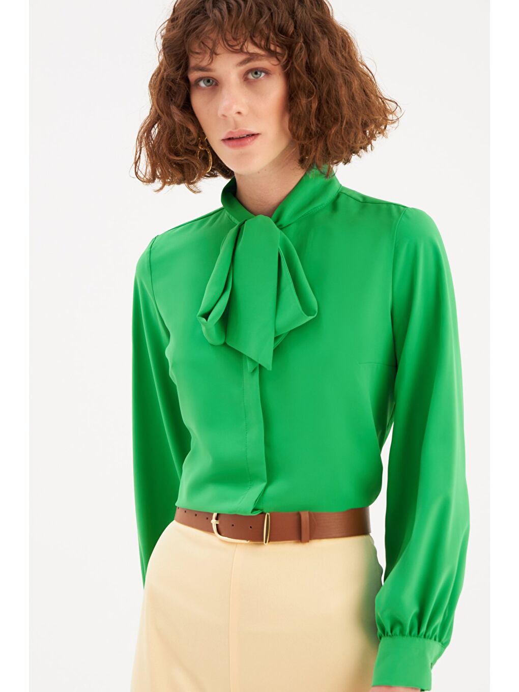 Yakası Bağlamalı Düz Gömlek - Yeşil-1