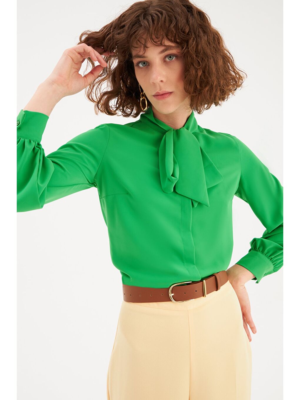 Yakası Bağlamalı Düz Gömlek - Yeşil-2