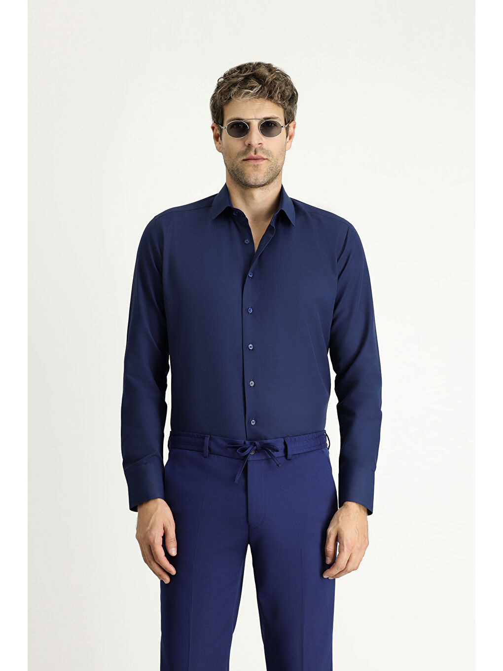 Lacivert Uzun Kollu Slim Fit Dar Kesim Klasik Pamuklu Kolay Ütülenebilir Gömlek-2