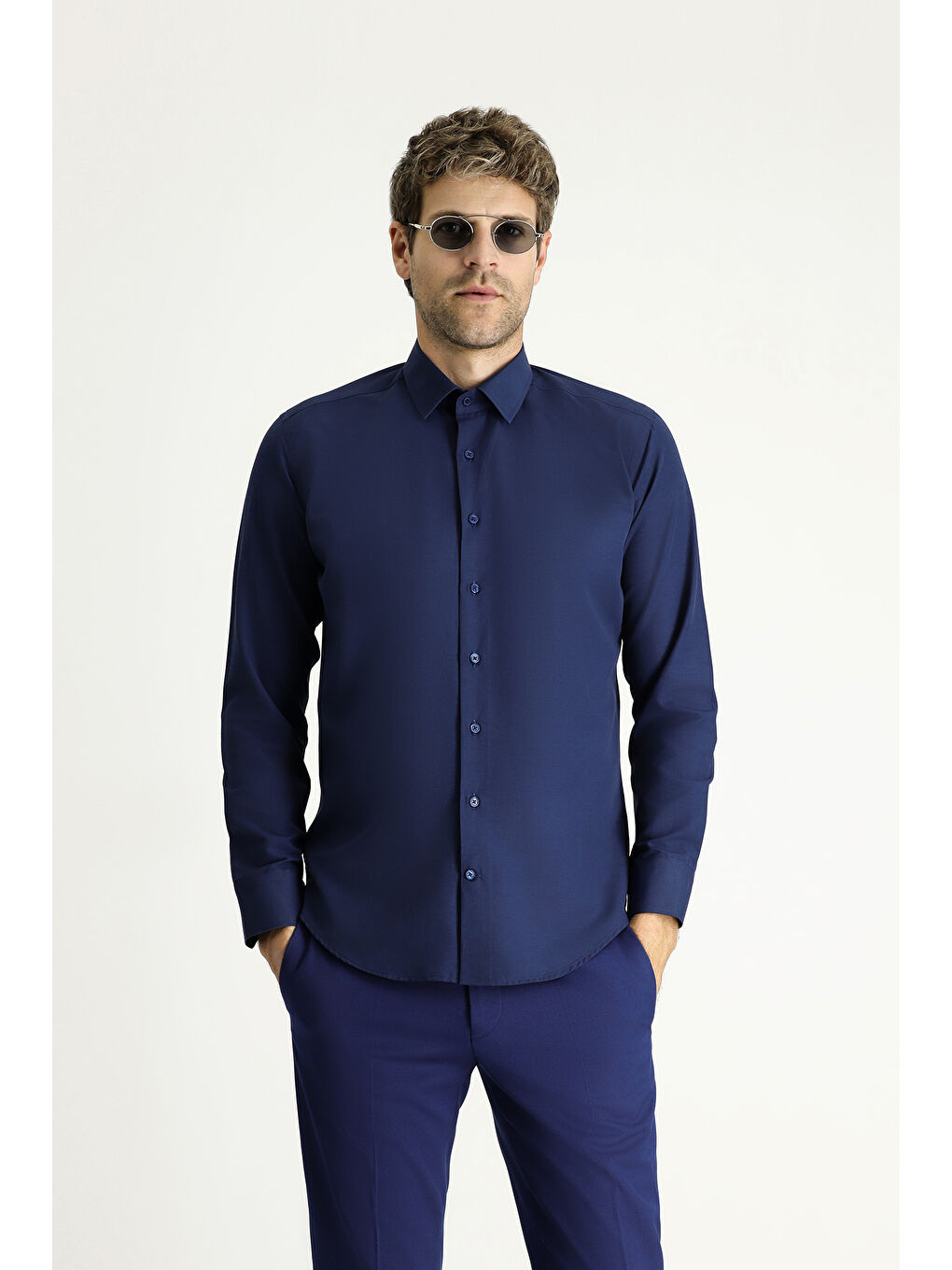 Lacivert Uzun Kollu Slim Fit Dar Kesim Klasik Pamuklu Kolay Ütülenebilir Gömlek-3