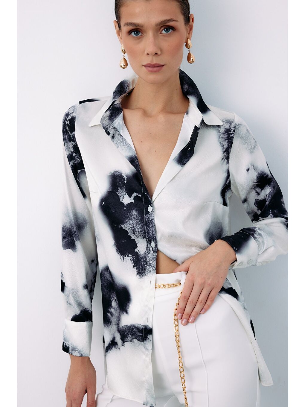 Desenli Geniş Klasik Gömlek - Siyah-4