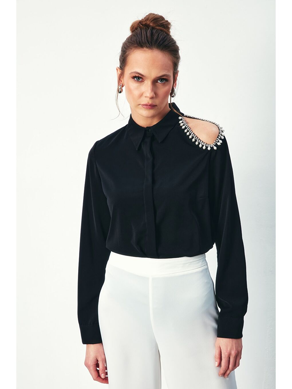 Tek Omuz Detaylı Gömlek - Siyah