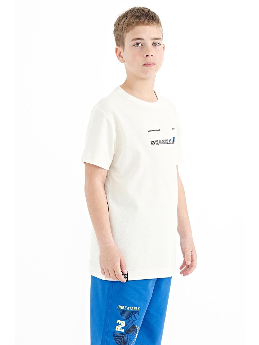 Ekru Baskı Detaylı O Yaka Standart Kalıp Erkek  Çocuk Tişört - 11117-3