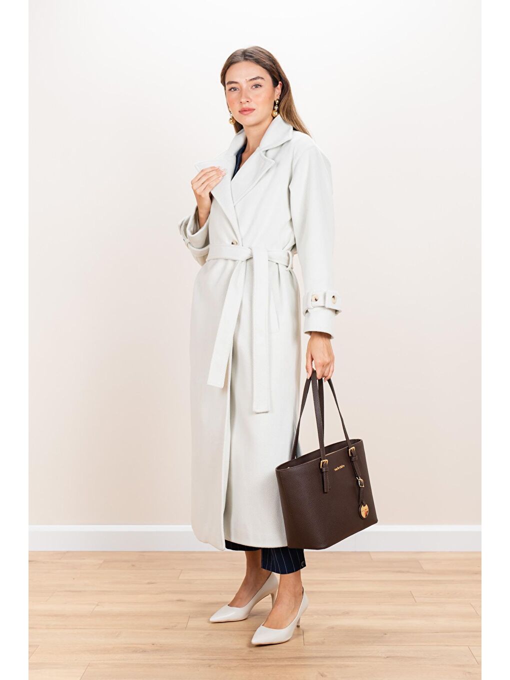 Kadın Ekru Balıksırtı Kuşaklı Kaşe Kaban-2