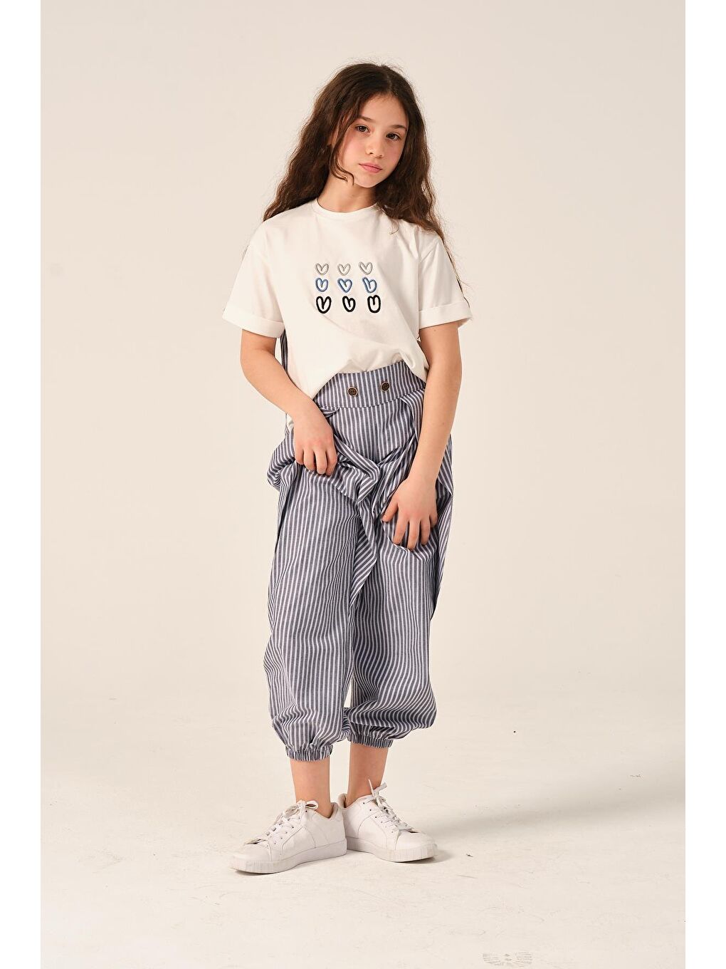 Mavi Genç Kız Çocuk Kalp Nakışlı Tişört-2