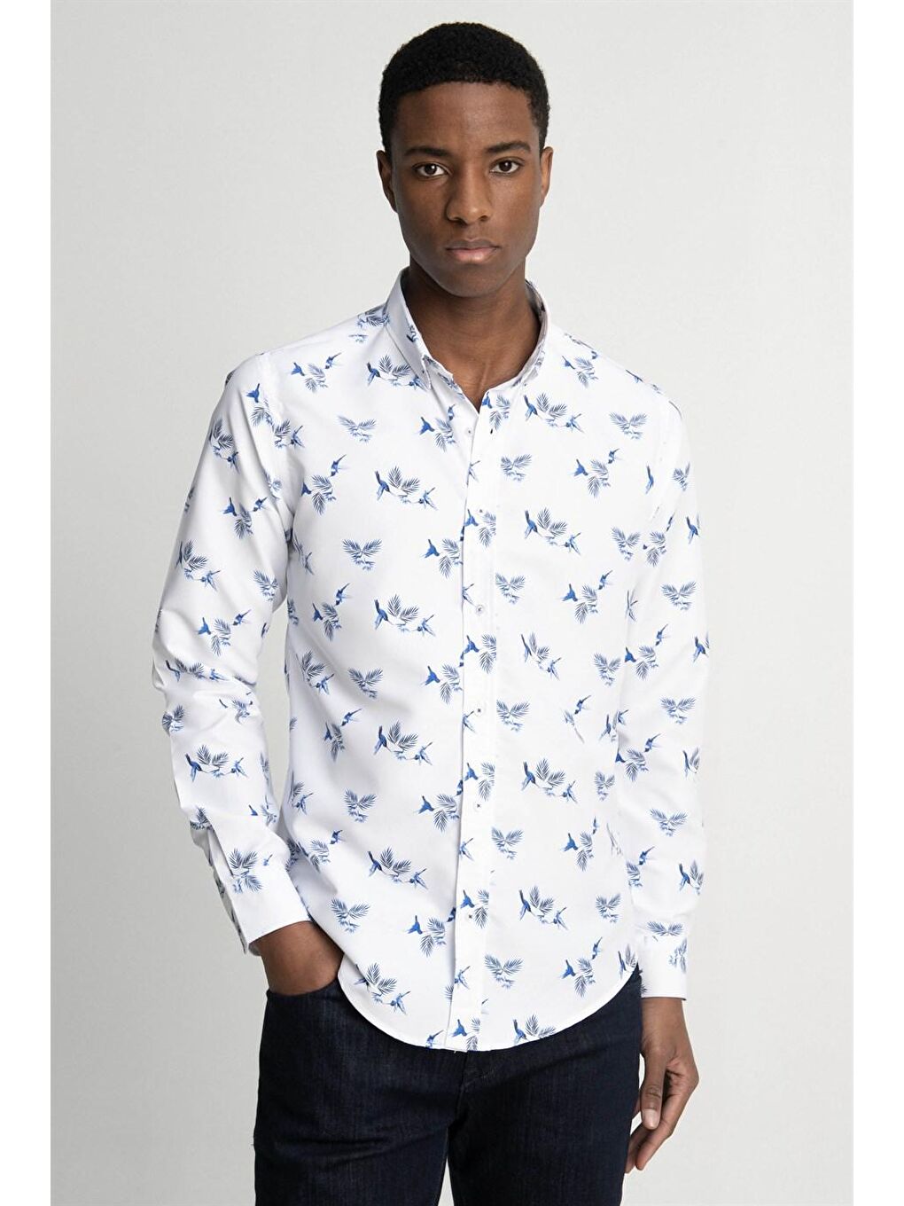 Beyaz Tudors Slim Fit Uzun Kol Baskılı Desenli Yaka Düğmeli Erkek Gömlek-1